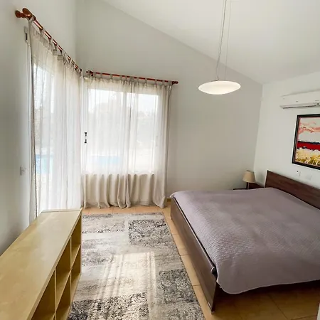 Seaberry Villa Coral Bay